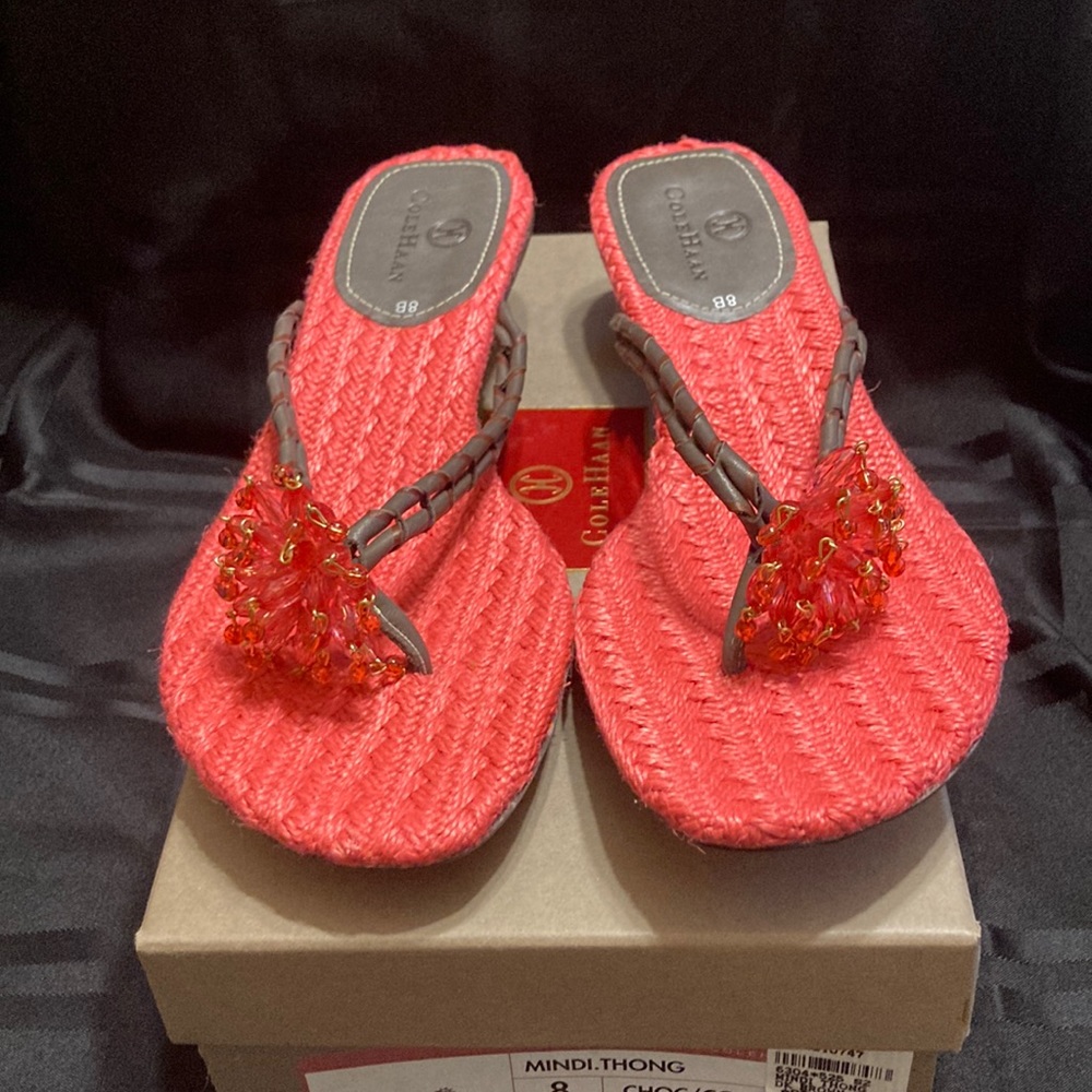 Cole Haan Mindi Thong 8B - NEW never worn